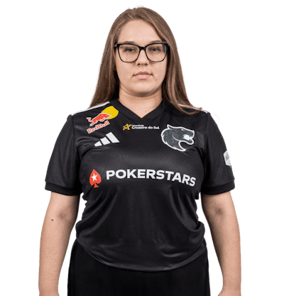 izaa player photo