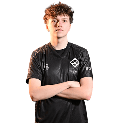statikS player photo
